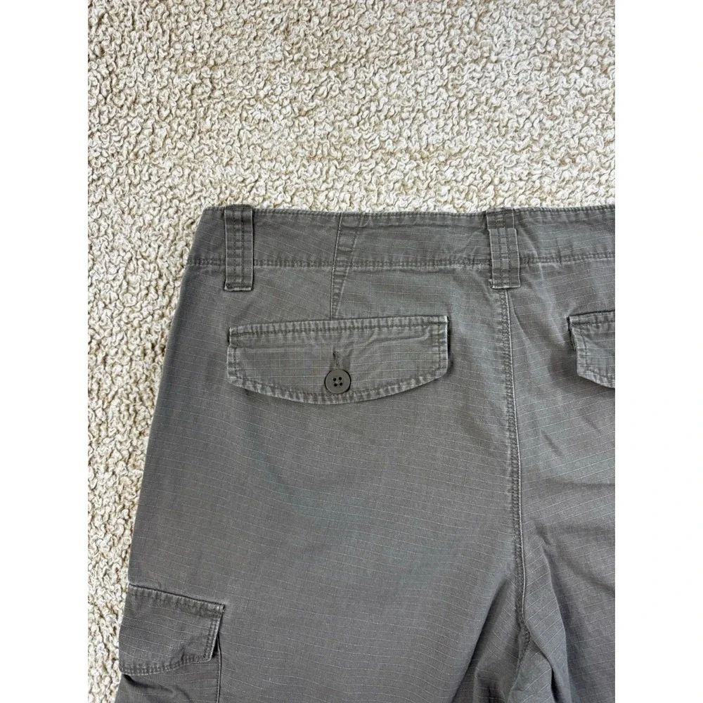 The North Face Men's Shorts Size 34 Gray Cargo Hiking Outdoor Casual